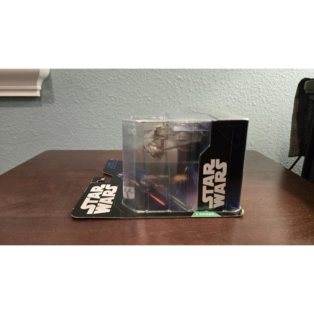 Star‎ Wars Micro Galaxy Squadron V-Wing Starfighter Clone Pilot R4-P17